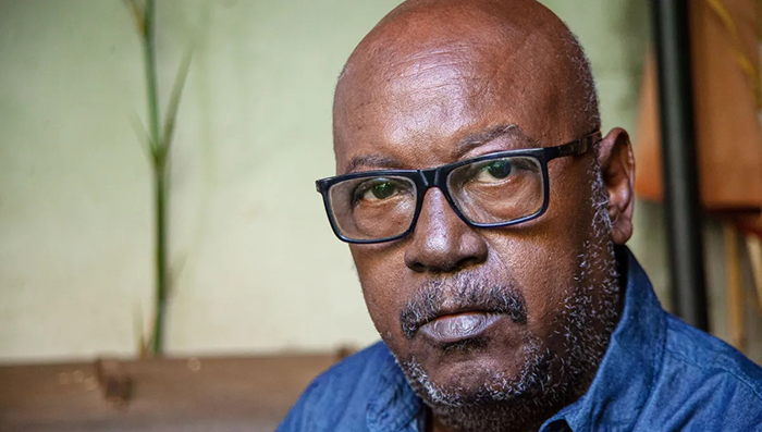 Portrait photo de Lyonel Trouillot.