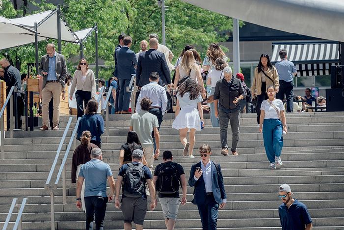Photo d'une foule.